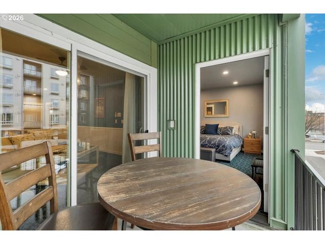 227 COMMERCIAL St Ne, Salem, OR 97301
