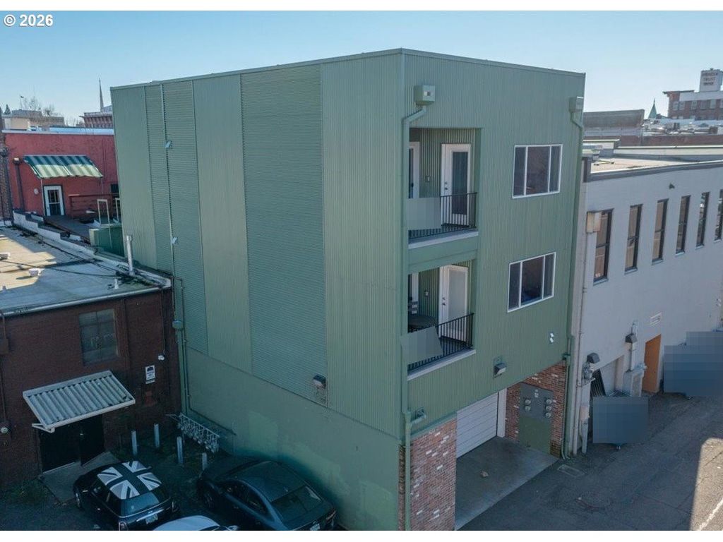 227 COMMERCIAL St Ne, Salem, OR 97301