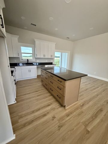 310 Webb Lane, Smithville, TN 37166