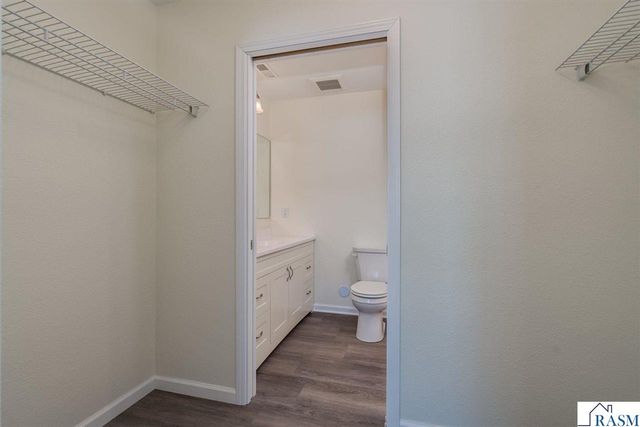 3122 Noble Drive, Mankato, MN 56001