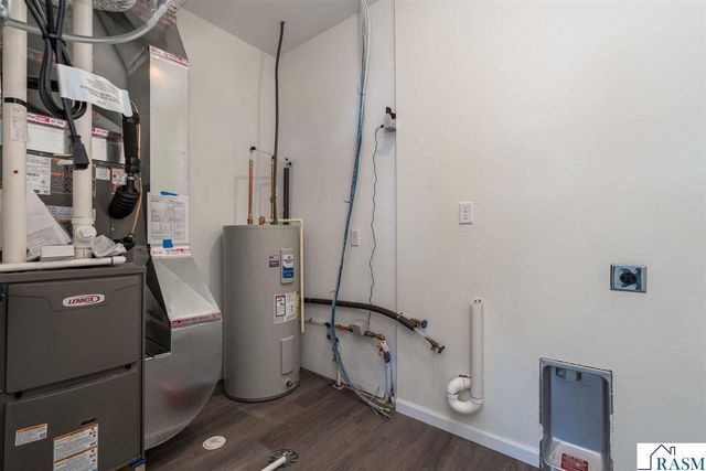 3122 Noble Drive, Mankato, MN 56001