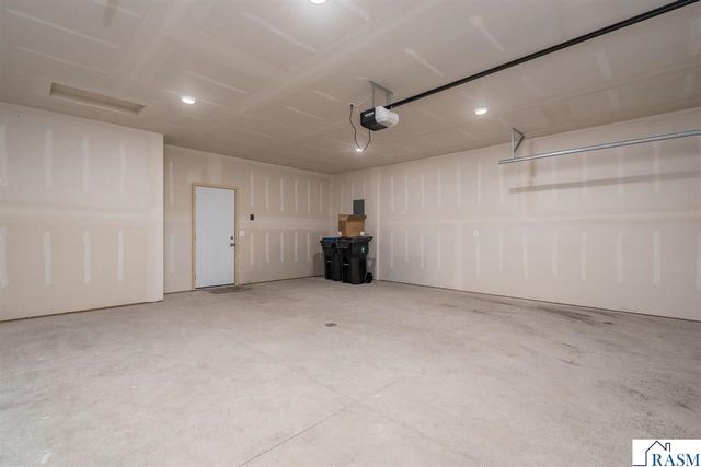 3122 Noble Drive, Mankato, MN 56001