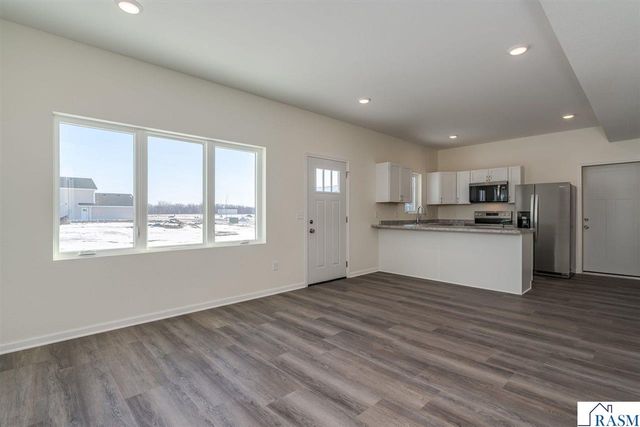 3122 Noble Drive, Mankato, MN 56001