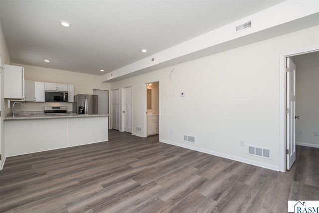 3122 Noble Drive, Mankato, MN 56001