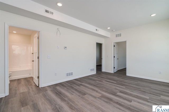 3122 Noble Drive, Mankato, MN 56001