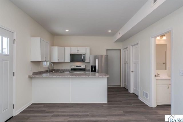 3122 Noble Drive, Mankato, MN 56001