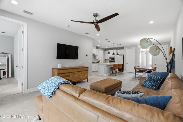 11340 NEWTONIAN Boulevard, Jacksonville, FL 32256