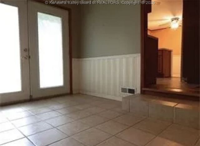 612 CROSS LANES Drive, Cross Lanes, WV 25143