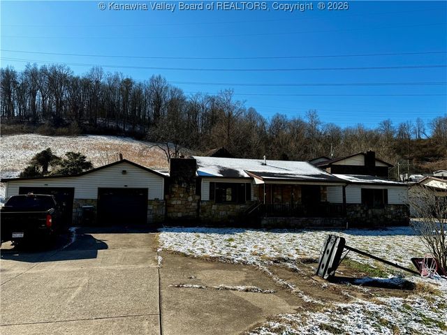 612 CROSS LANES Drive, Cross Lanes, WV 25143