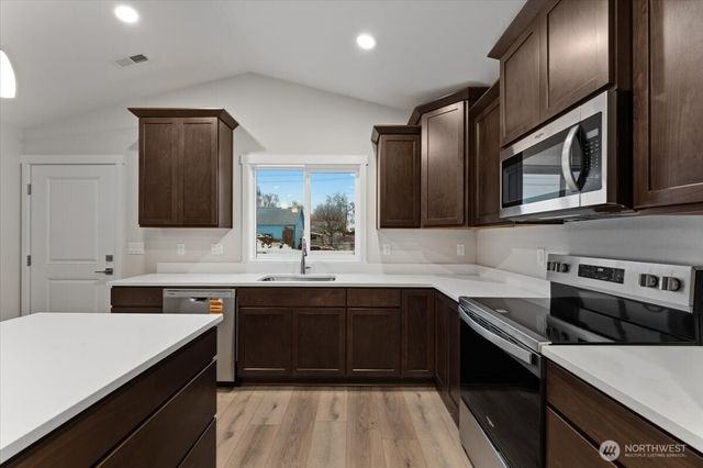 34 Simpson Street, Mansfield, WA 98830