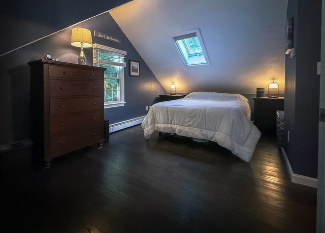 20 Charlton St, Sturbridge, MA 01566