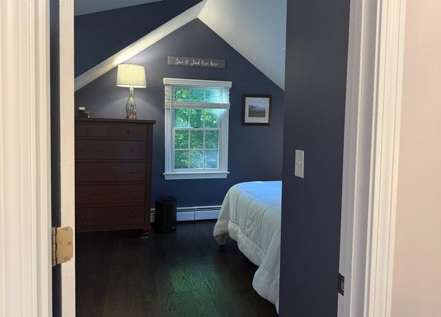 20 Charlton St, Sturbridge, MA 01566