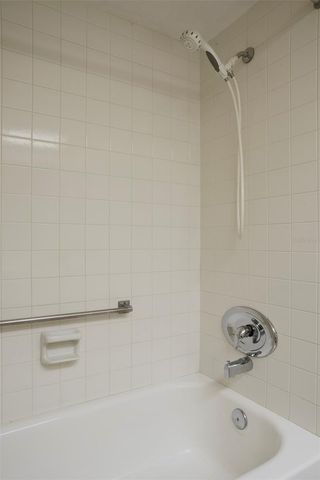 5090 BAY STREET NE 121, St Petersburg, FL 33703