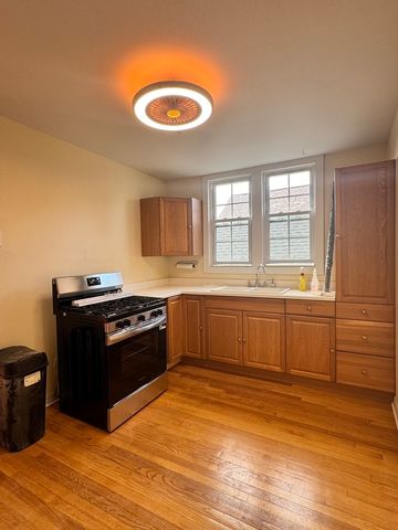 3039 S MILLARD Avenue, Chicago, IL 60623
