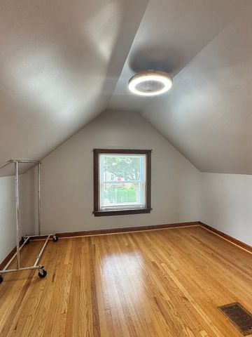 3039 S MILLARD Avenue, Chicago, IL 60623