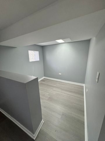 3039 S MILLARD Avenue, Chicago, IL 60623