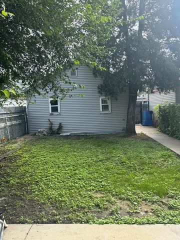 3039 S MILLARD Avenue, Chicago, IL 60623