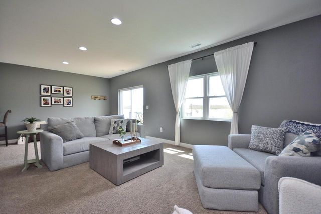 1358 Scenic Pointe COURT, Hartford, WI 53027