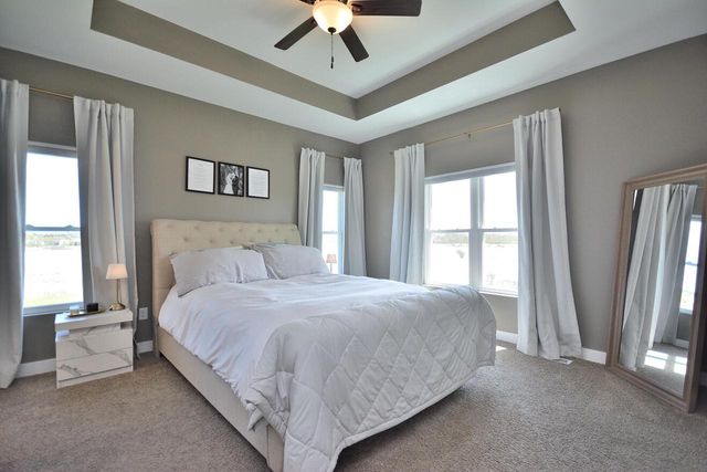 1358 Scenic Pointe COURT, Hartford, WI 53027