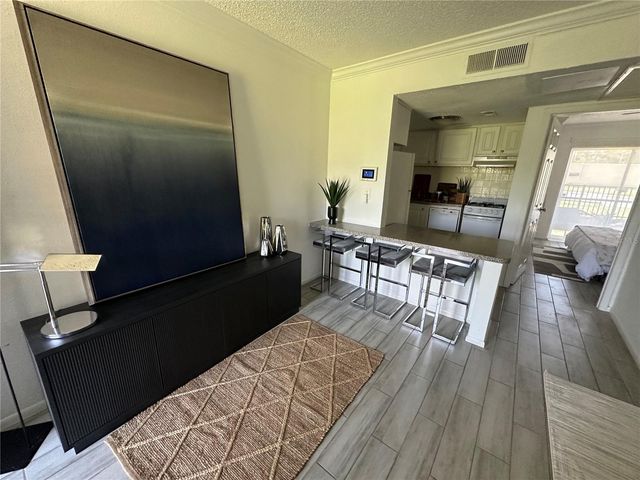 115 OYSTER BAY CIRCLE 170, Altamonte Springs, FL 32701