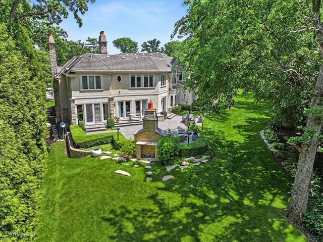 12 Carlisle Drive, Oak Brook, IL 60523