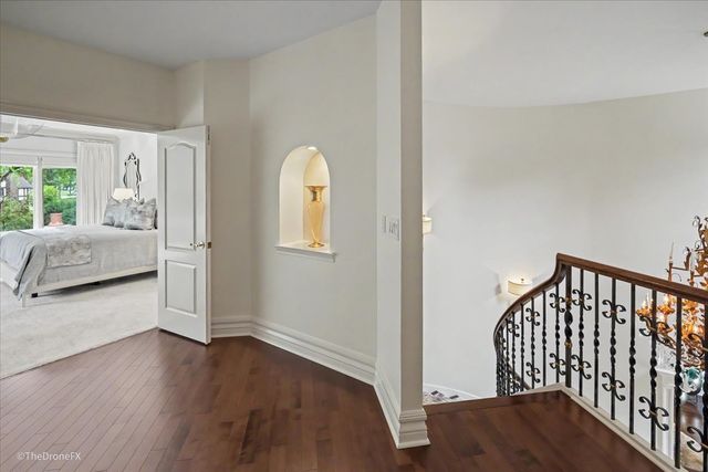 12 Carlisle Drive, Oak Brook, IL 60523