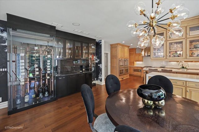 12 Carlisle Drive, Oak Brook, IL 60523