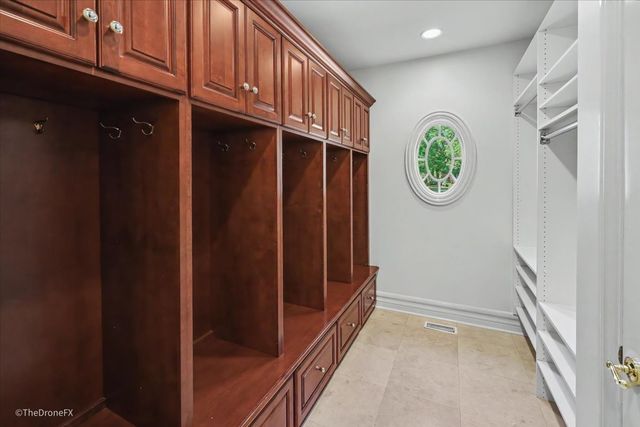 12 Carlisle Drive, Oak Brook, IL 60523