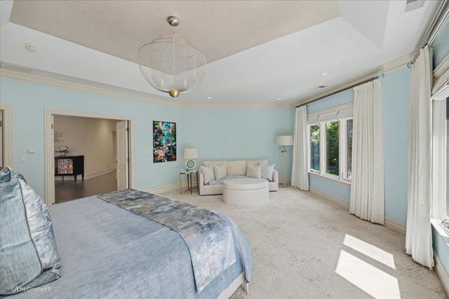 12 Carlisle Drive, Oak Brook, IL 60523
