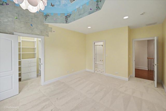 12 Carlisle Drive, Oak Brook, IL 60523