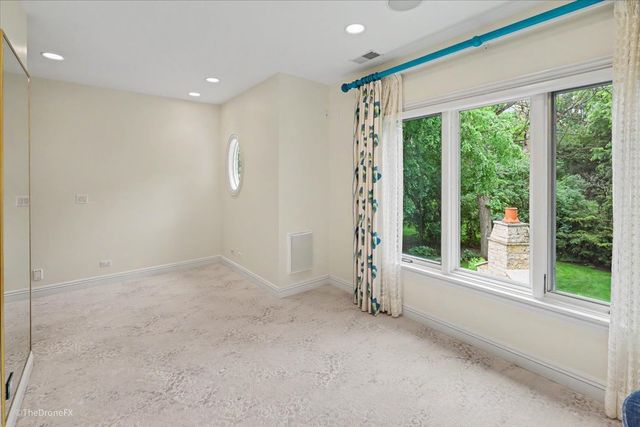 12 Carlisle Drive, Oak Brook, IL 60523