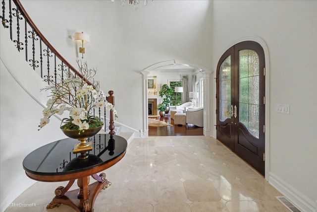 12 Carlisle Drive, Oak Brook, IL 60523