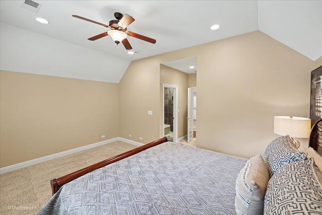 12 Carlisle Drive, Oak Brook, IL 60523