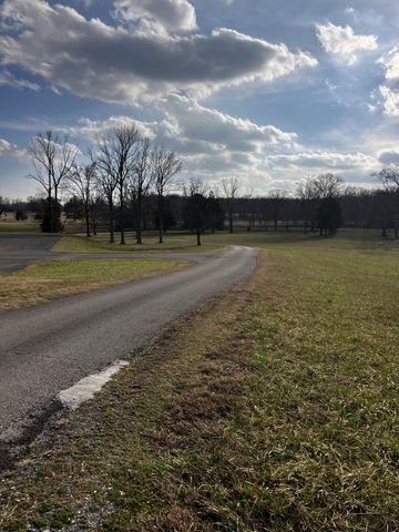 395 Old Shelbyville Hwy, Tullahoma, TN 37388