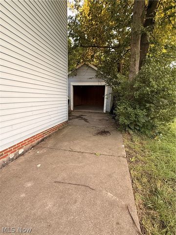10606 Reno Avenue, Cleveland, OH 44105