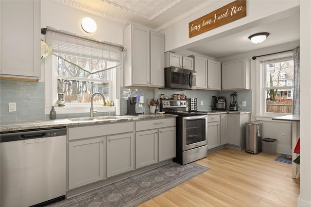 25 Whittier Park, Rochester, NY 14621