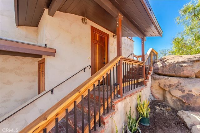 23520 EHLERS, Chatsworth, CA 91311