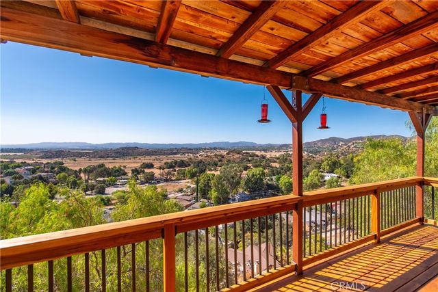 23520 EHLERS, Chatsworth, CA 91311