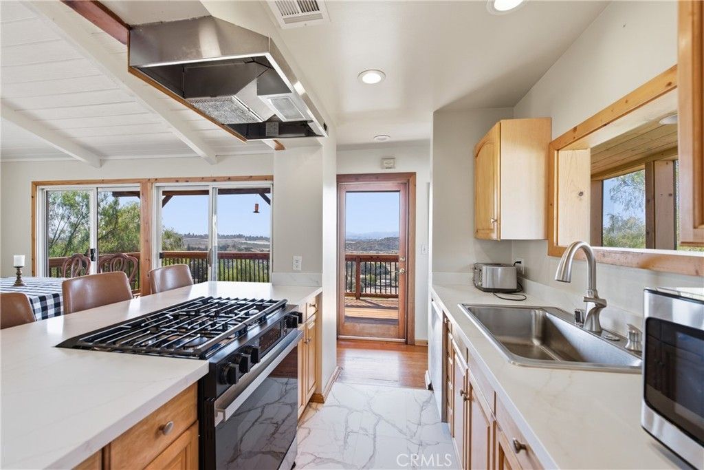 23520 EHLERS, Chatsworth, CA 91311 — photo 4