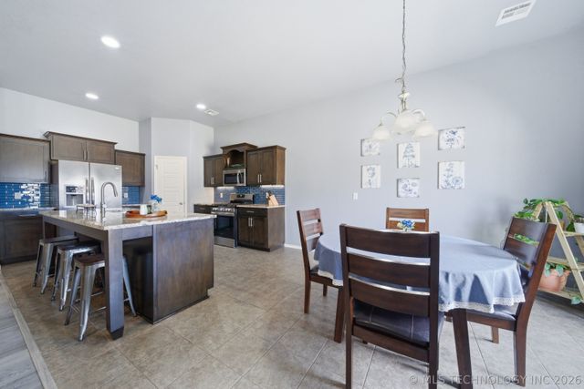 1929 E 133rd Court, Bixby, OK 74008