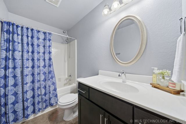 1929 E 133rd Court, Bixby, OK 74008