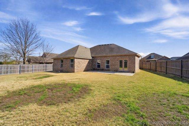 1929 E 133rd Court, Bixby, OK 74008