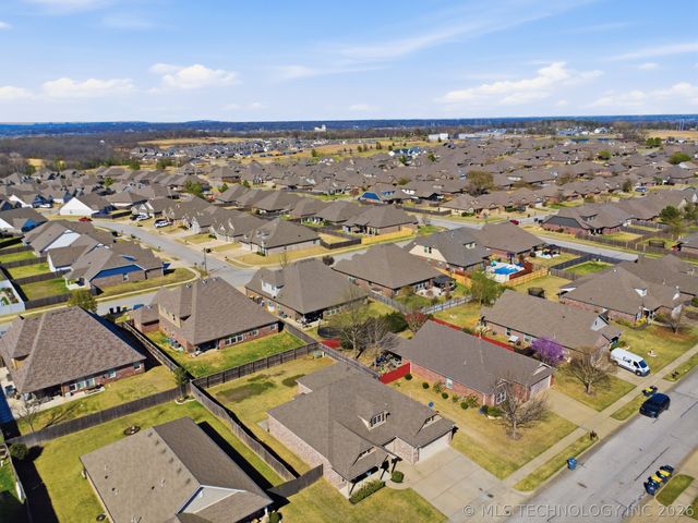 1929 E 133rd Court, Bixby, OK 74008