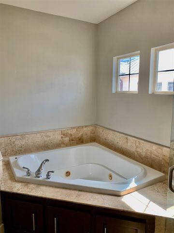 5305 Nett Street A, Houston, TX 77007