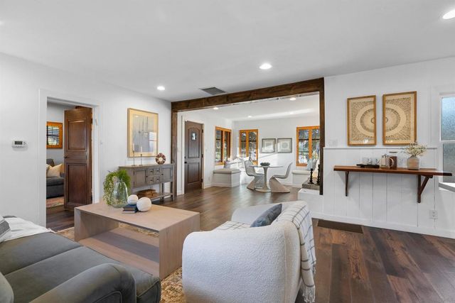 1018 Johnson Ave, San Diego, CA 92103