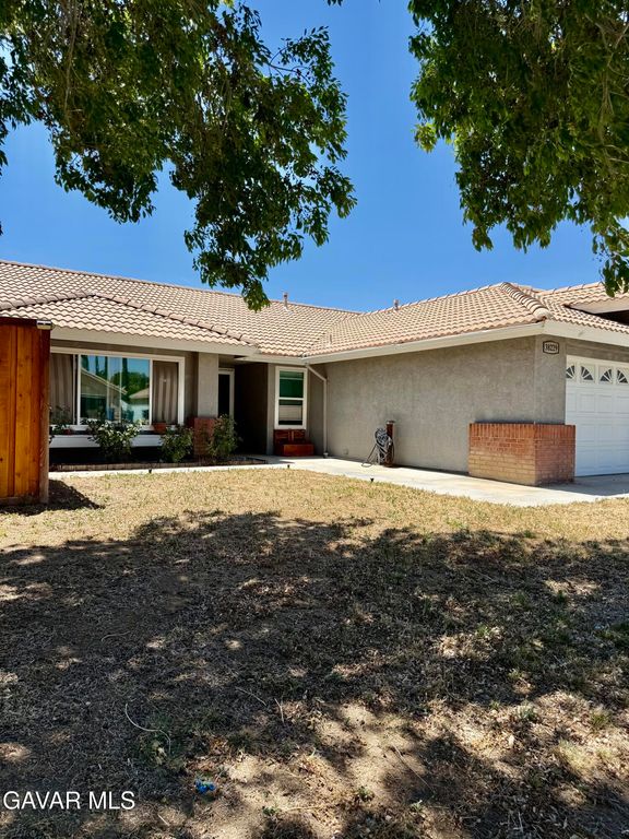 38229 Mentor Court, Palmdale, CA 93550