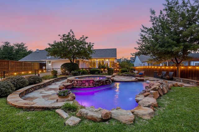 8404 Bridge Street, North Richland Hills, TX 76180