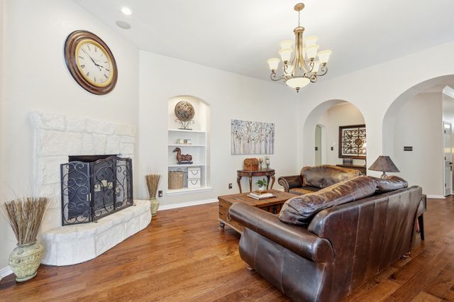 8404 Bridge Street, North Richland Hills, TX 76180
