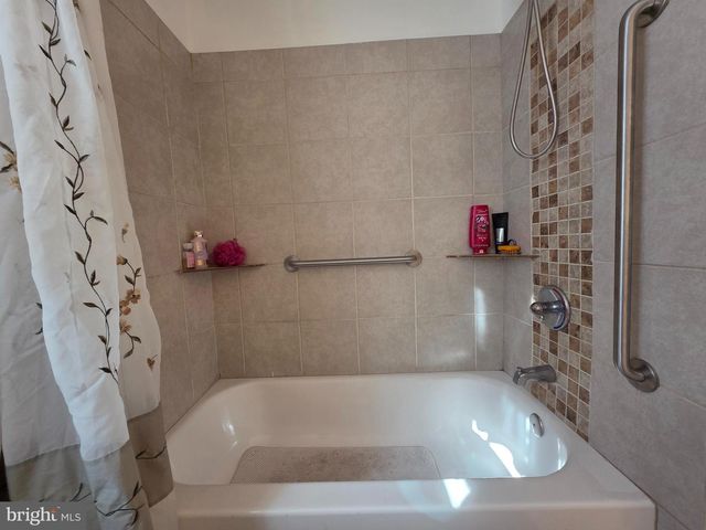 6000 GLEN FALLS AVE, Baltimore, MD 21206