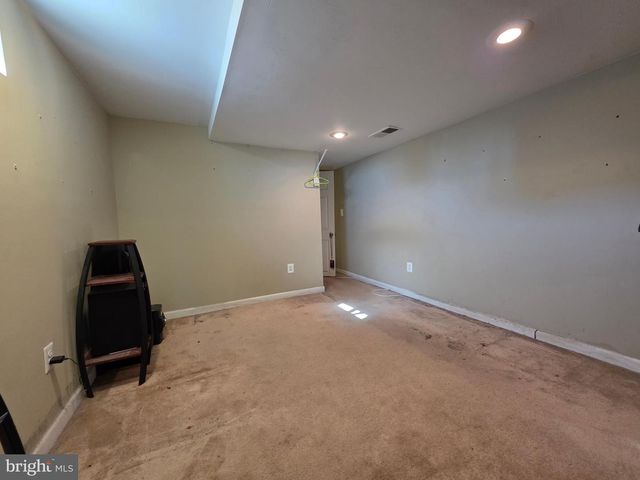 6000 GLEN FALLS AVE, Baltimore, MD 21206